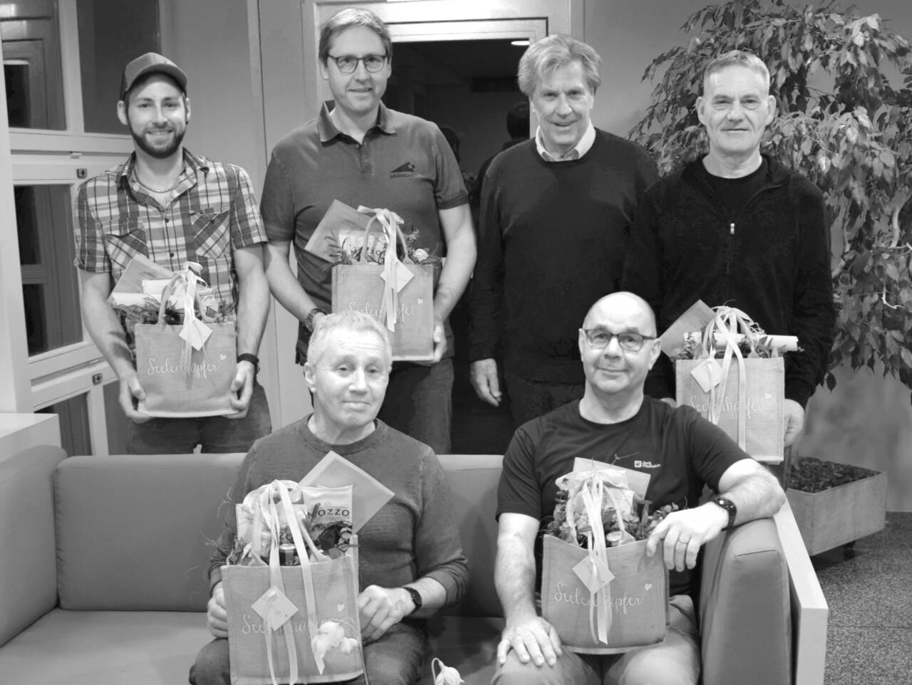 bild_2_sw.jpg bild_2_sw.jpg